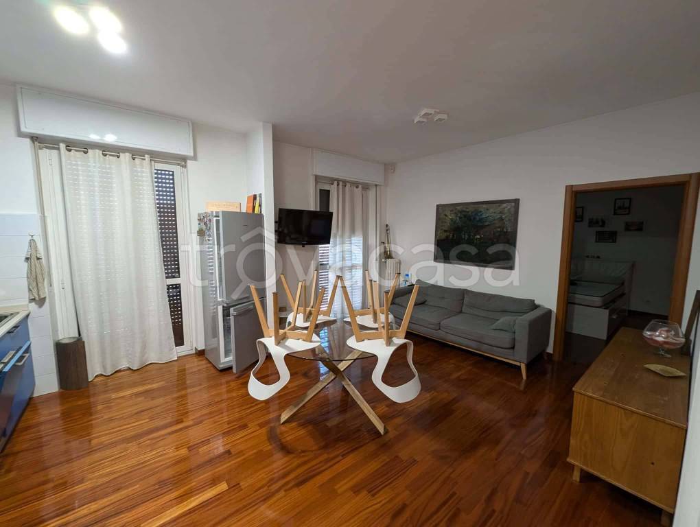 appartamento in affitto a Milano in zona Corvetto