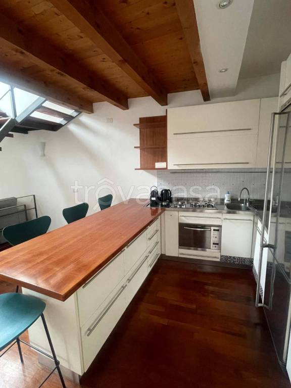 appartamento in affitto a Milano