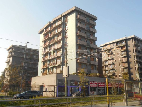 locale commerciale in affitto a Milano