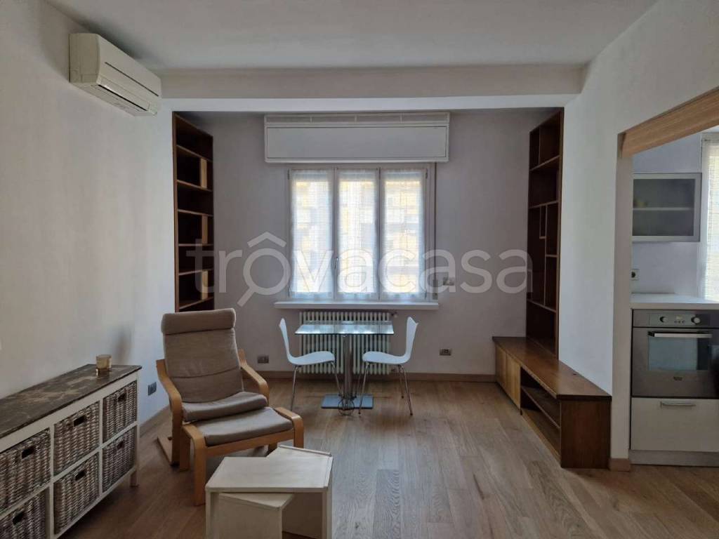 appartamento in affitto a Milano in zona Rembrandt