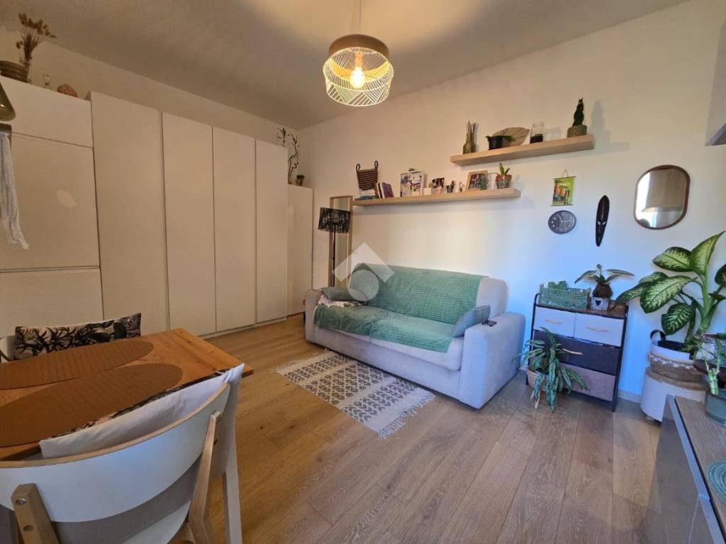 appartamento in affitto a Milano in zona Famagosta