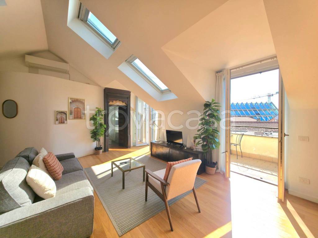 appartamento in affitto a Milano in zona Porta Garibaldi