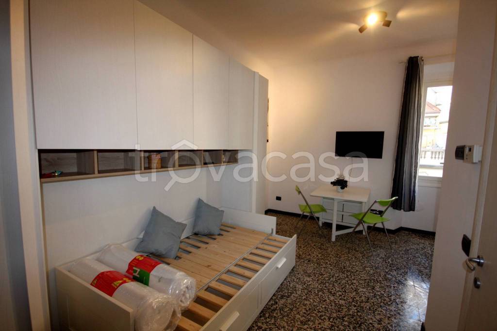 appartamento in affitto a Milano in zona Piazzale Lodi