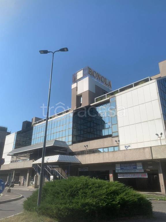 ufficio in affitto a Milano in zona Gallaratese