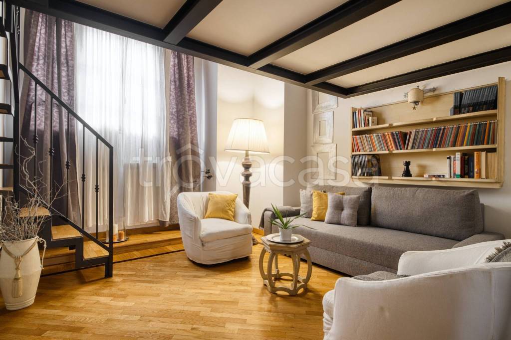 appartamento in affitto a Milano in zona Bocconi