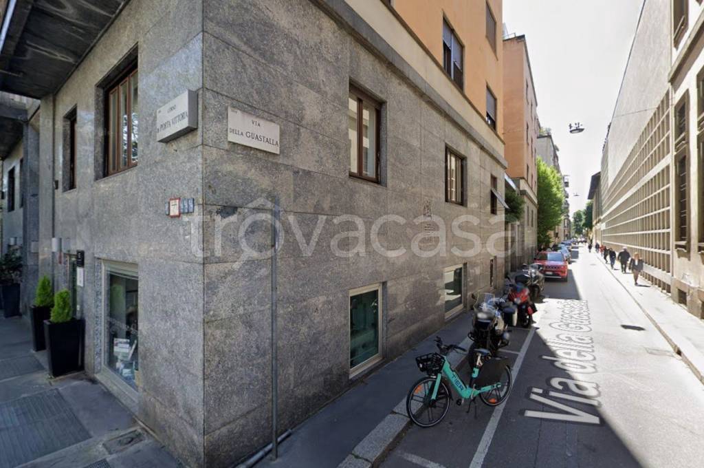 ufficio in affitto a Milano in zona Guastalla