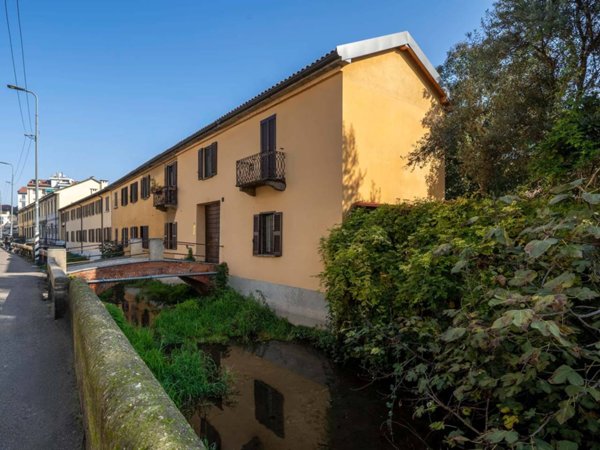 appartamento in affitto a Milano in zona Porta Genova