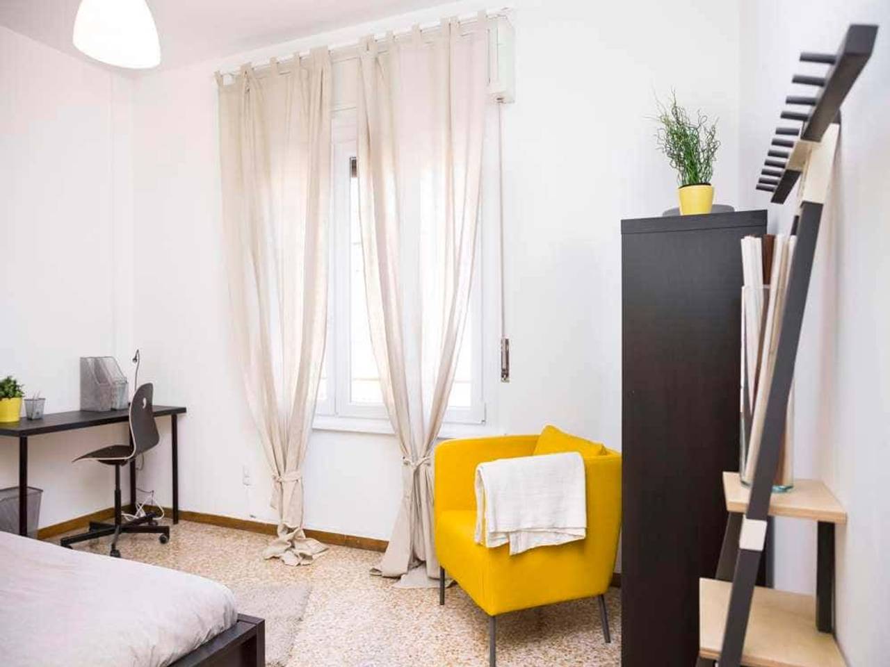 negozio in affitto a Milano in zona Bovisa