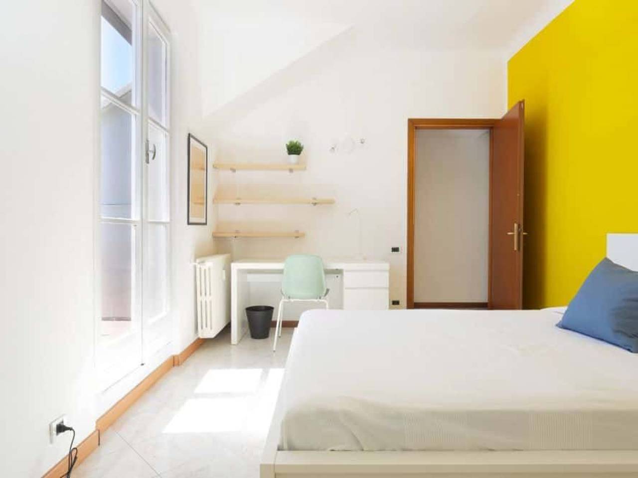 negozio in affitto a Milano in zona Porta Genova