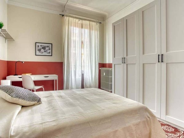 negozio in affitto a Milano in zona Morivione