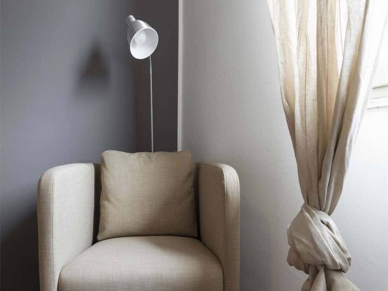 negozio in affitto a Milano in zona Lorenteggio