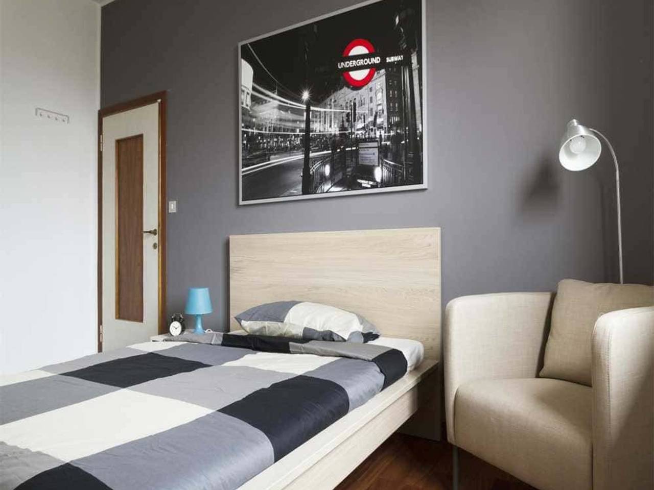 negozio in affitto a Milano in zona Lorenteggio
