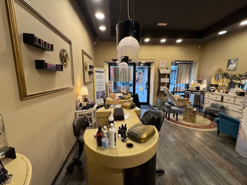 negozio in affitto a Milano