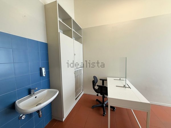 negozio in affitto a Milano in zona Porta Genova