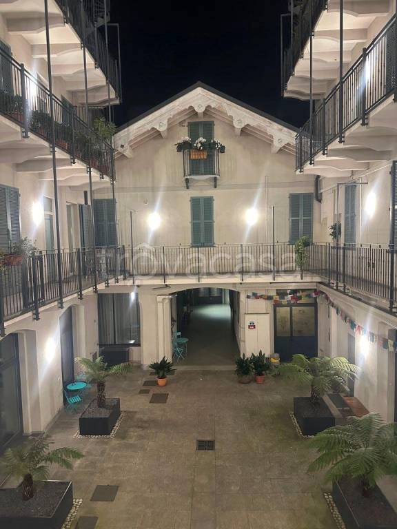 appartamento in affitto a Milano in zona Porta Nuova