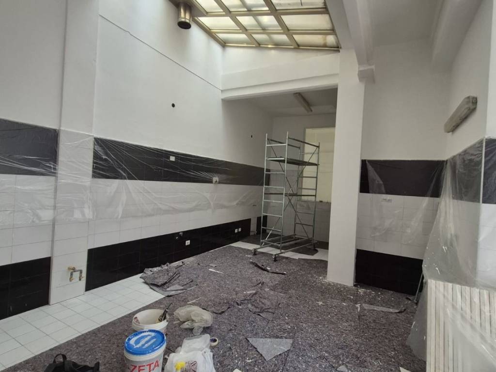 negozio in affitto a Milano in zona Affori