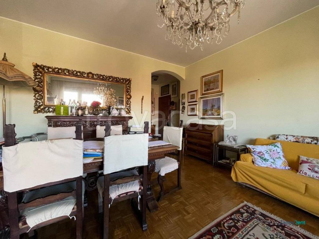 appartamento in affitto a Milano in zona Baggio