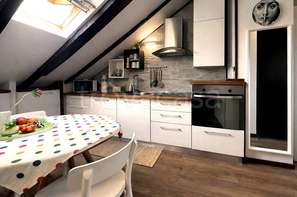 appartamento in affitto a Milano