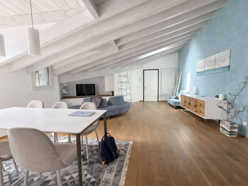 appartamento in affitto a Milano in zona Isola