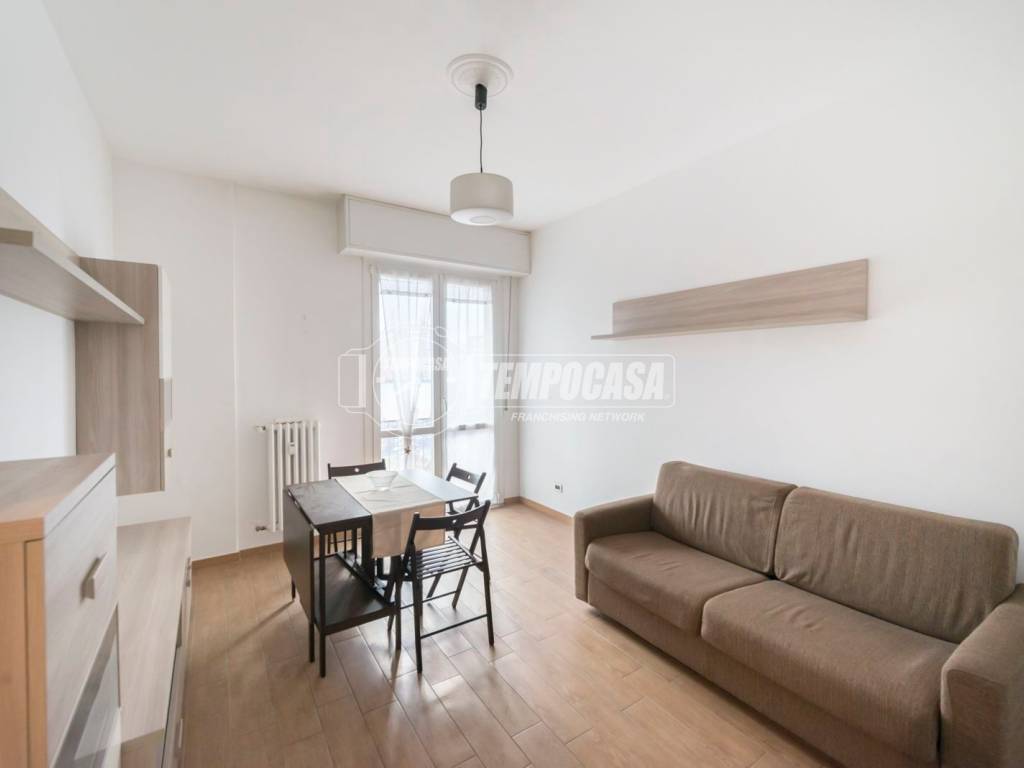 appartamento in affitto a Milano in zona Lorenteggio