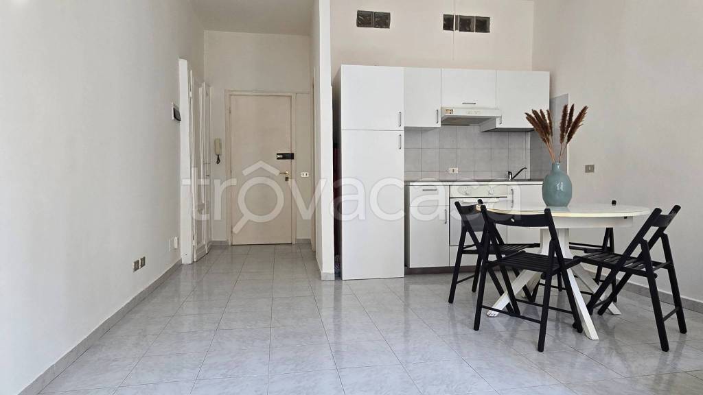 appartamento in affitto a Milano in zona Cadorna