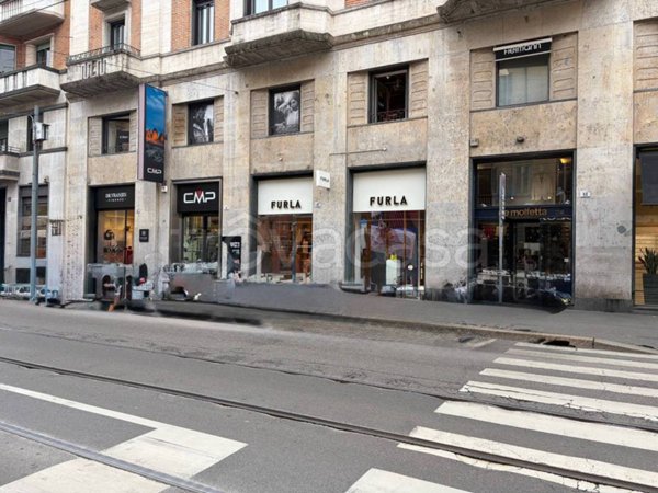 negozio in affitto a Milano