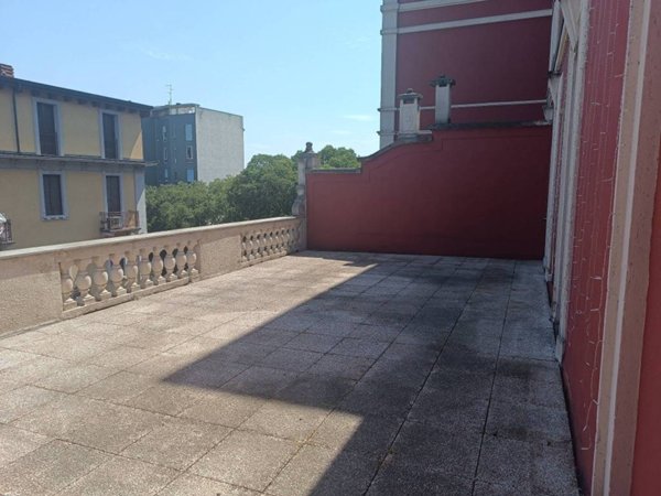 appartamento in affitto a Milano in zona Porta Romana