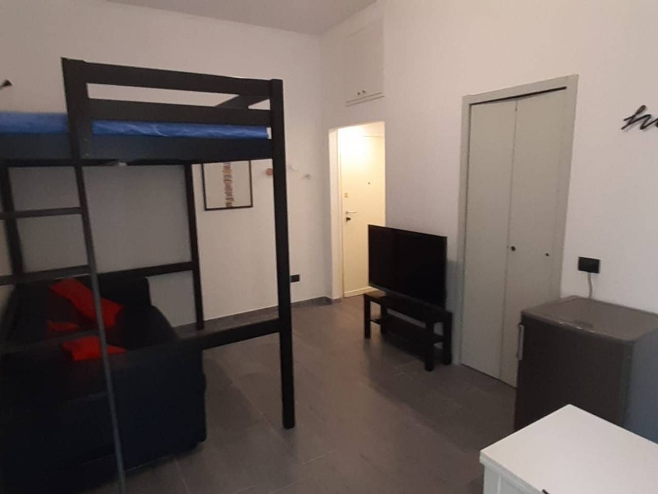 appartamento in affitto a Milano in zona Porta Genova