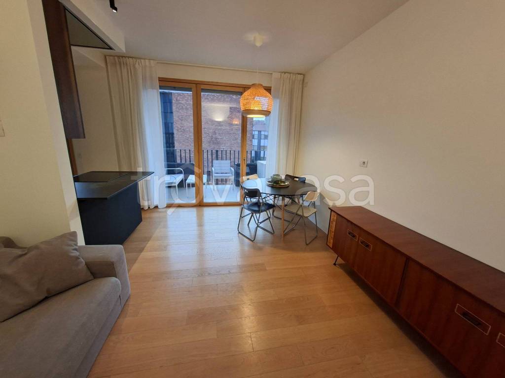 appartamento in affitto a Milano