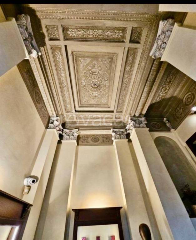 negozio in affitto a Milano