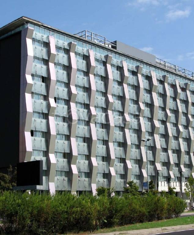 ufficio in affitto a Milano in zona Famagosta