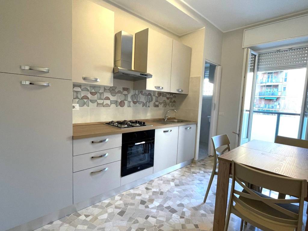 appartamento in affitto a Milano in zona Lorenteggio