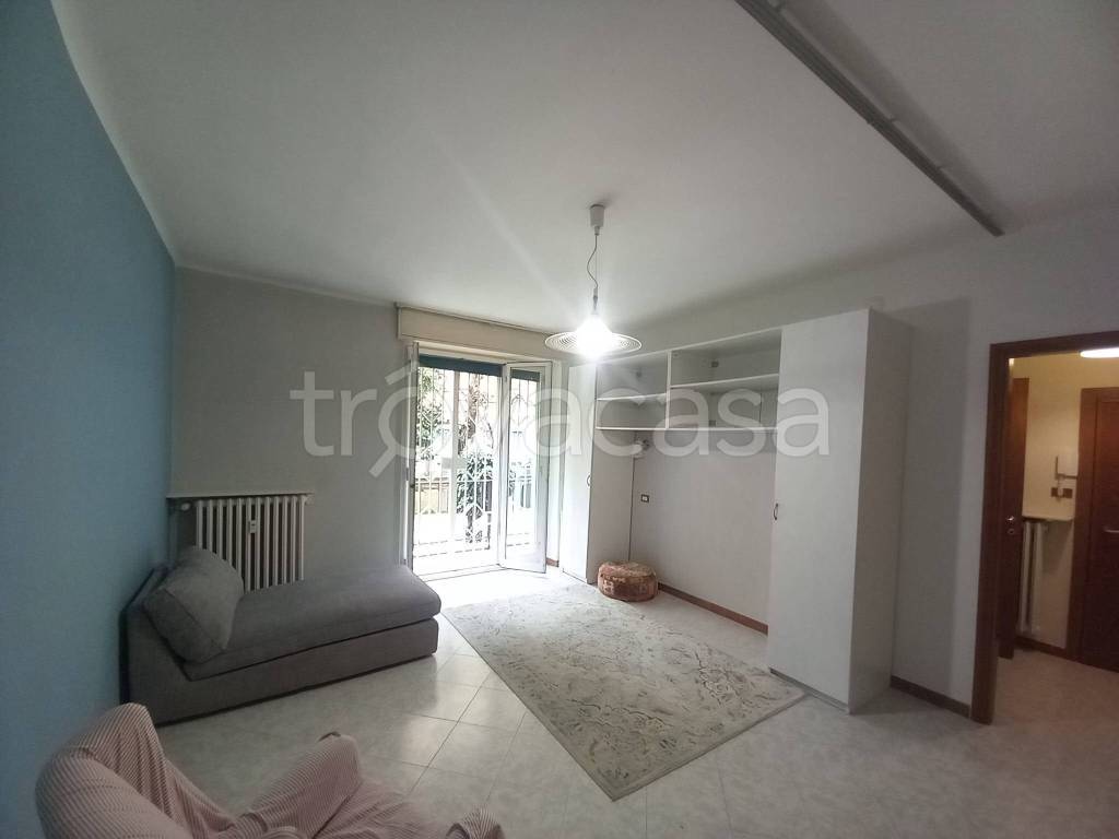 appartamento in affitto a Milano in zona Feltre