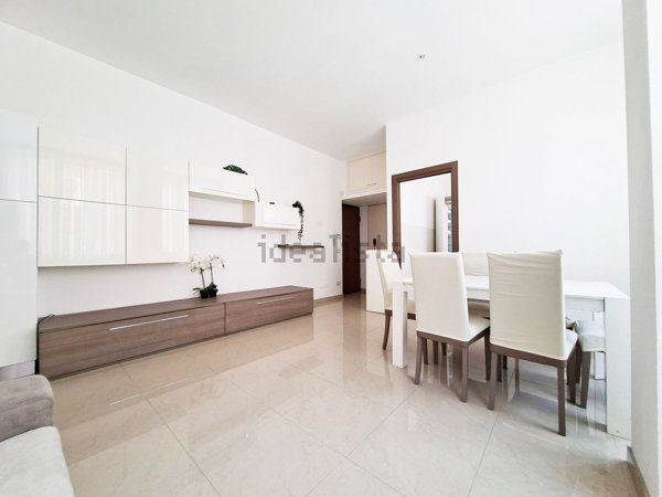 appartamento in affitto a Milano in zona Famagosta