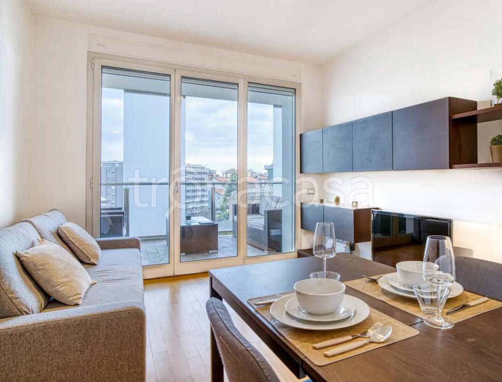 appartamento in affitto a Milano in zona Famagosta