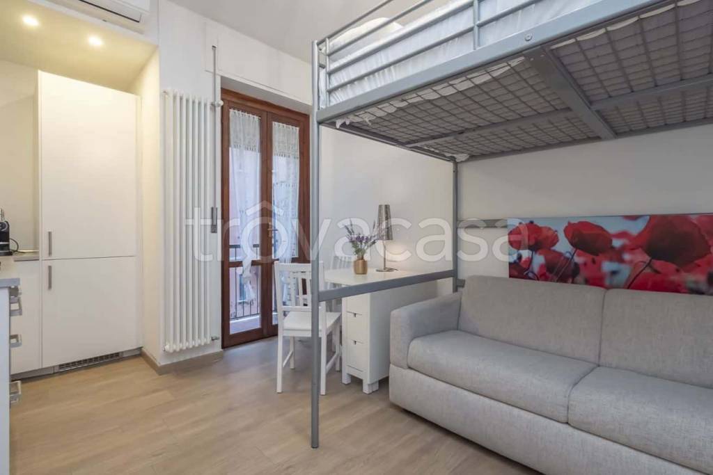 appartamento in affitto a Milano in zona Corvetto