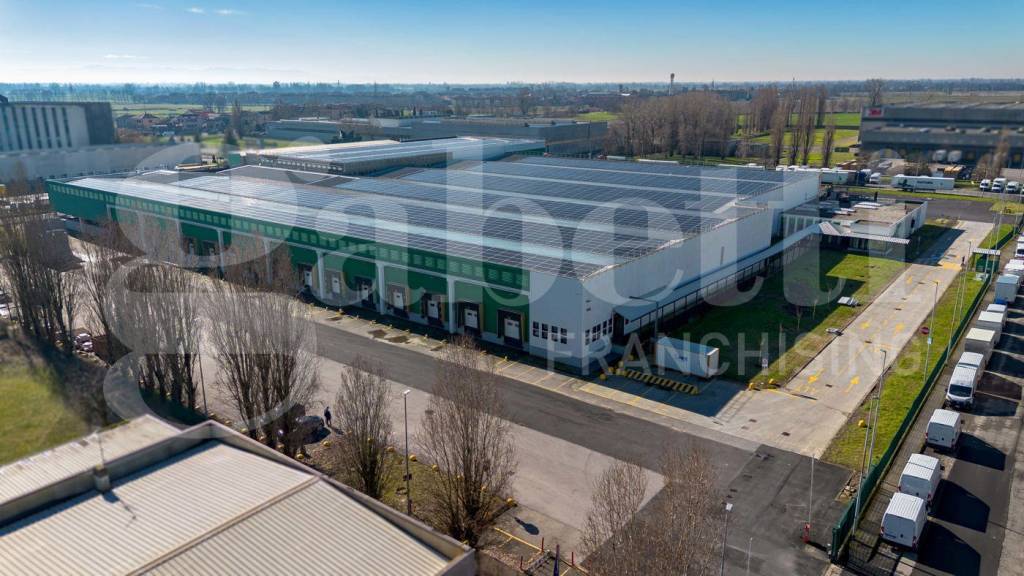 locale commerciale in affitto a Milano in zona Vigentino