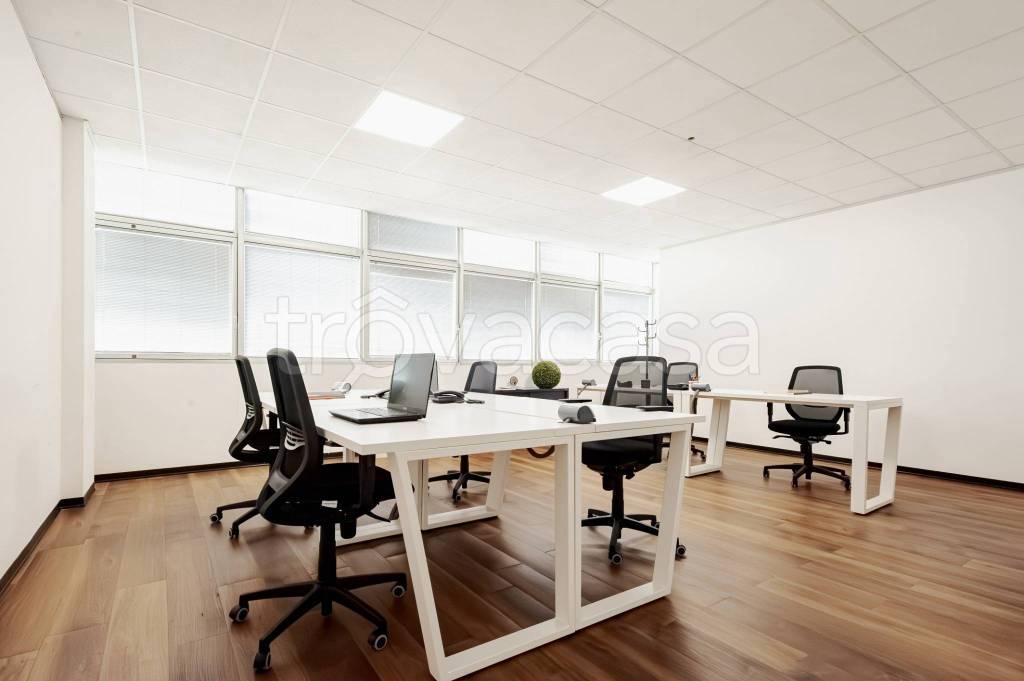ufficio in affitto a Milano