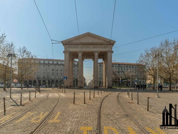 negozio in affitto a Milano
