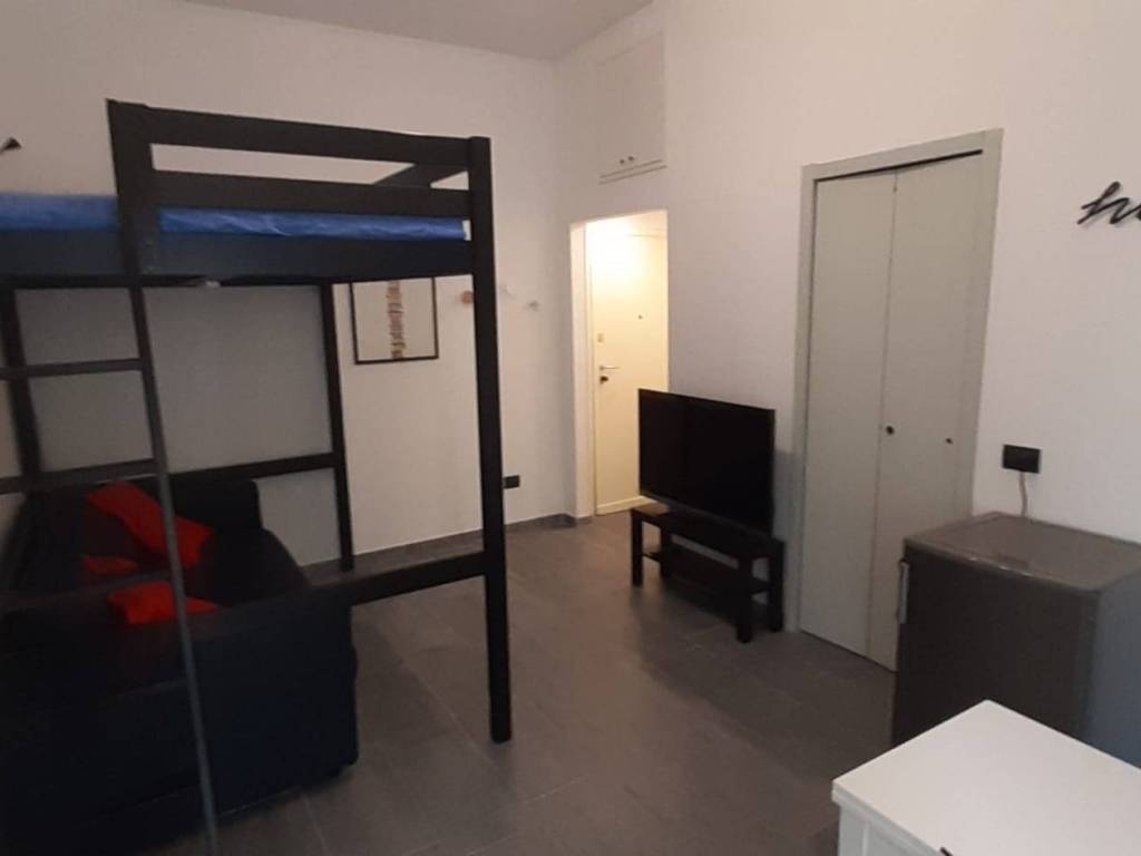 appartamento in affitto a Milano in zona Porta Genova