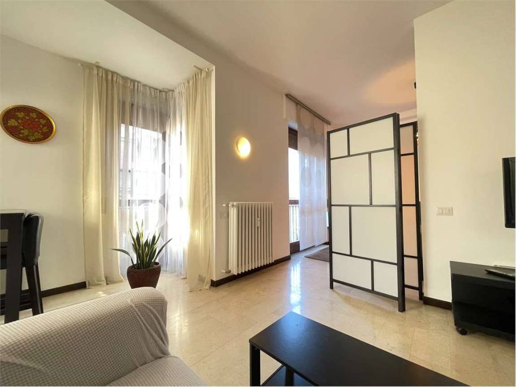 appartamento in affitto a Milano in zona Centro Direzionale