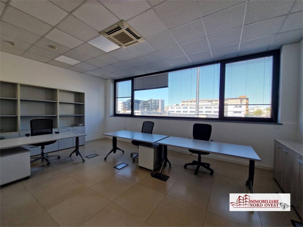 ufficio in affitto a Milano in zona Gallaratese