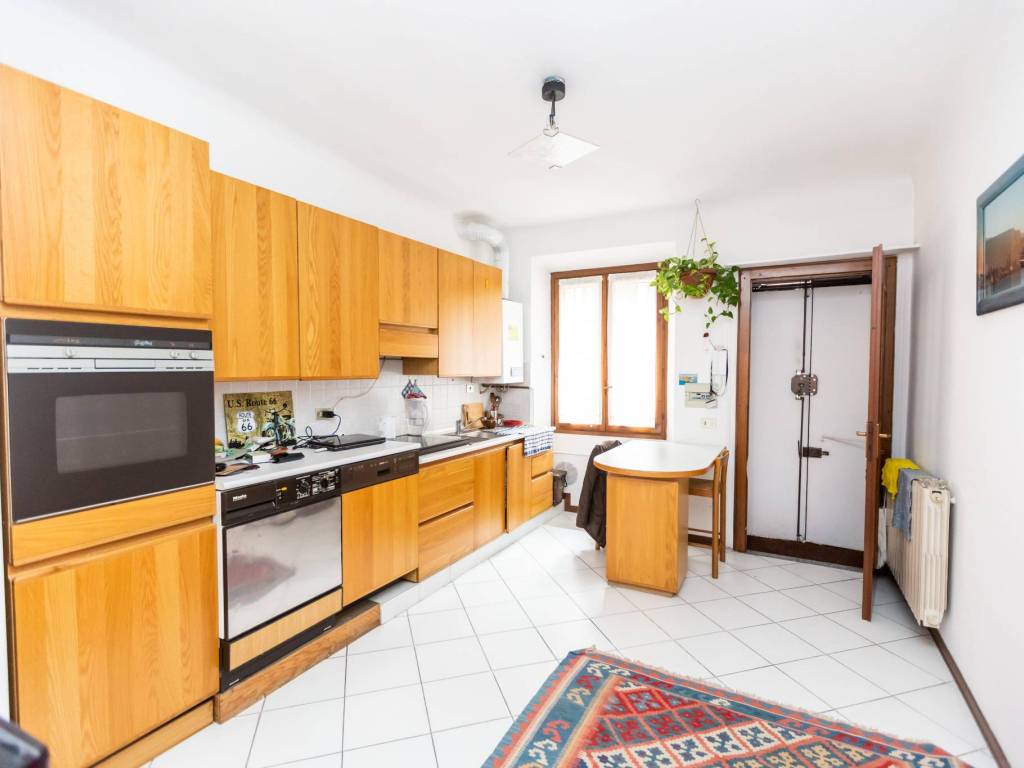 appartamento in affitto a Milano in zona Porta Romana