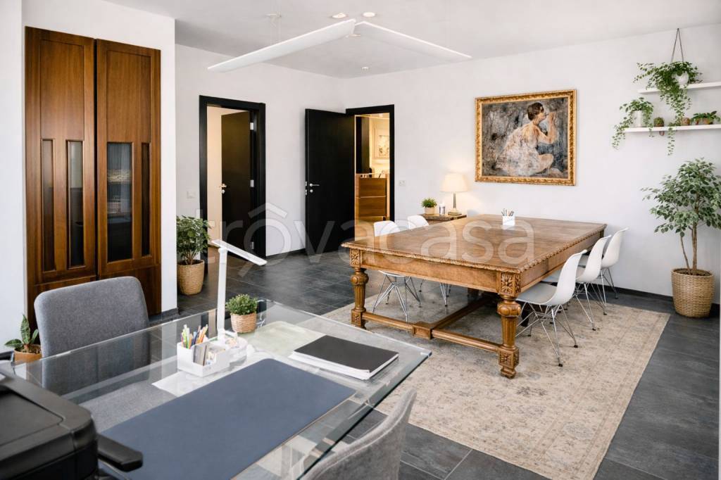 ufficio in affitto a Milano in zona Isola