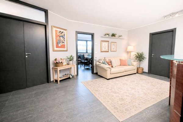 ufficio in affitto a Milano in zona Isola