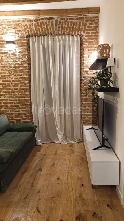 appartamento in affitto a Milano in zona Porta Genova