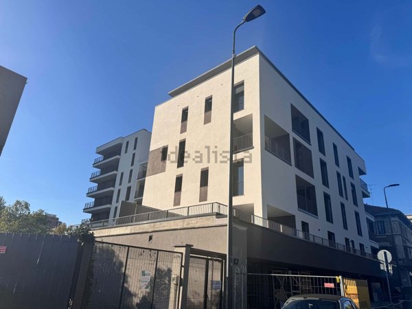 appartamento in affitto a Milano in zona Lorenteggio