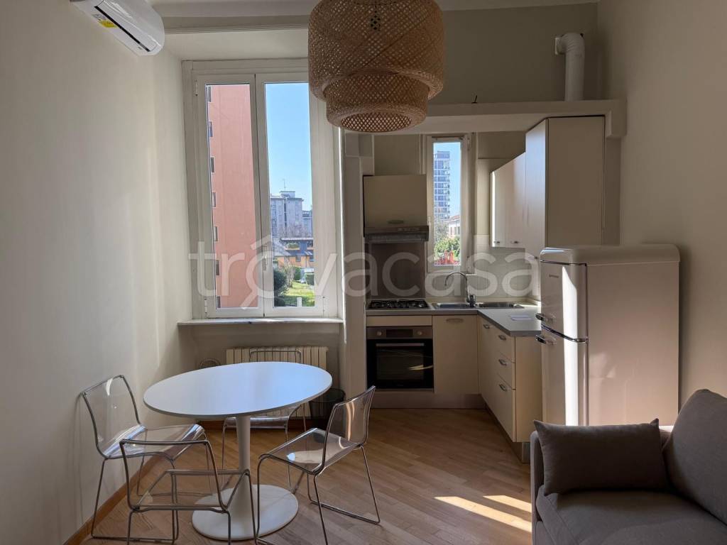 appartamento in affitto a Milano in zona Piazzale Lodi