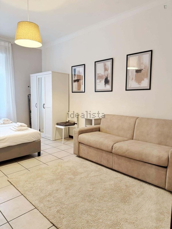 appartamento in affitto a Milano in zona Porta Genova