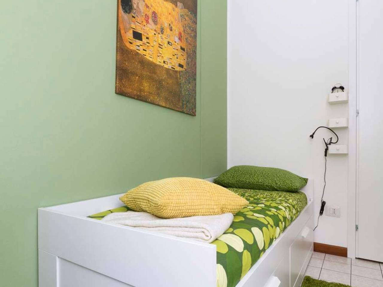 negozio in affitto a Milano in zona Ghisolfa